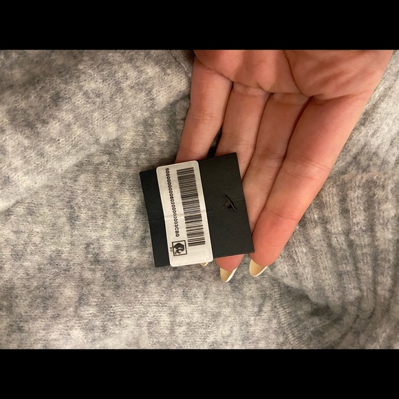 Club Monaco Oversize Turtleneck Sweater In Light Grey - Picture 9 of 9